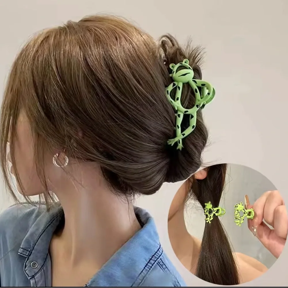 Green Frog Hair Clip